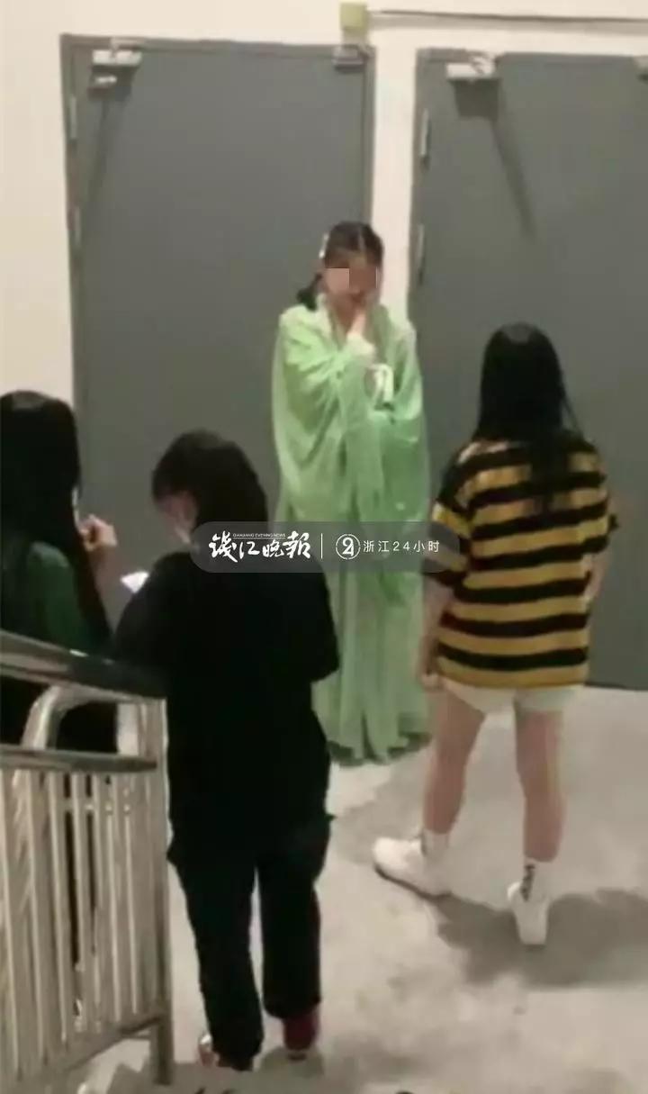 雷纳迪尼奥破门巴索戈绝平,建业1-1富力:xc体育(图4) xc sports