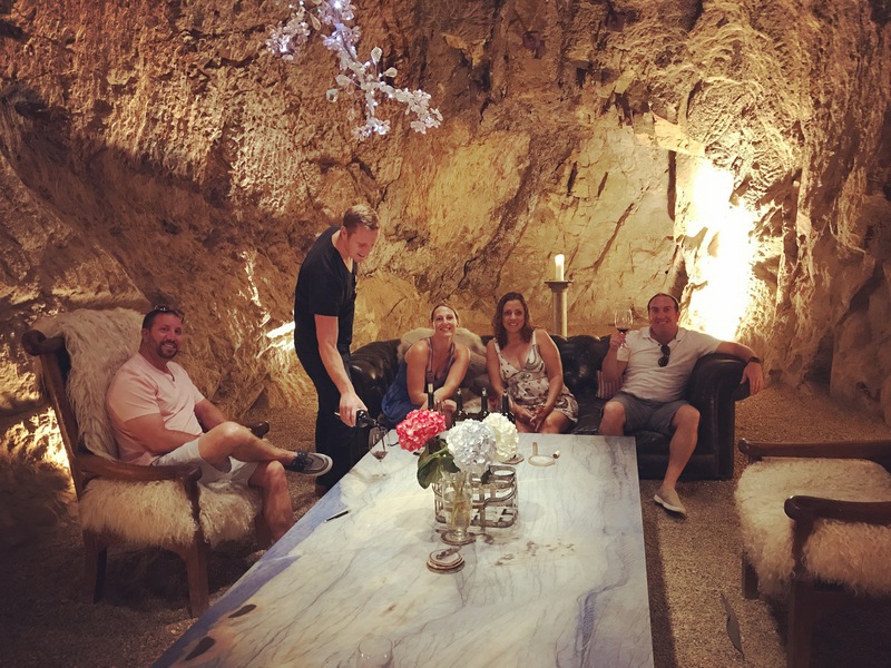 便利店+小吃+咖啡,8个月1400家直营店,苏宁打劫餐饮?:xc体育(图4) xc体育